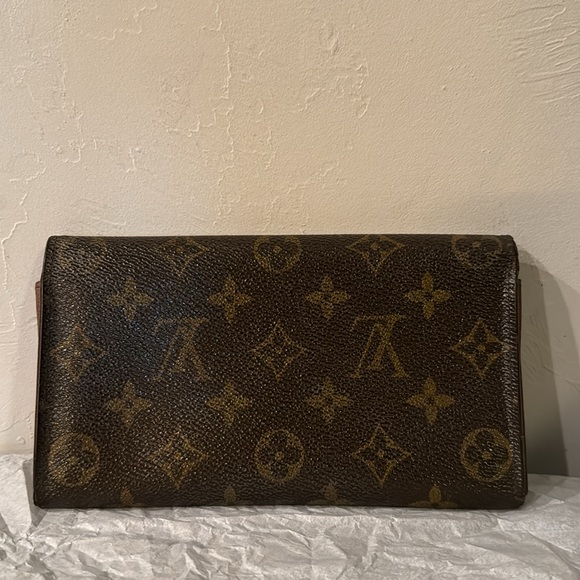 1994 Louis Vuitton Sarah Monogram Wallet - Vintage - Picture 2 of 10